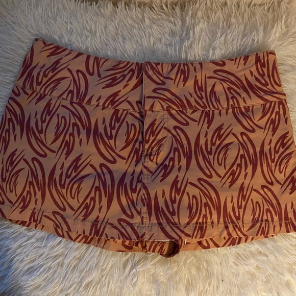 Mini skirt - Picture 2 of 4